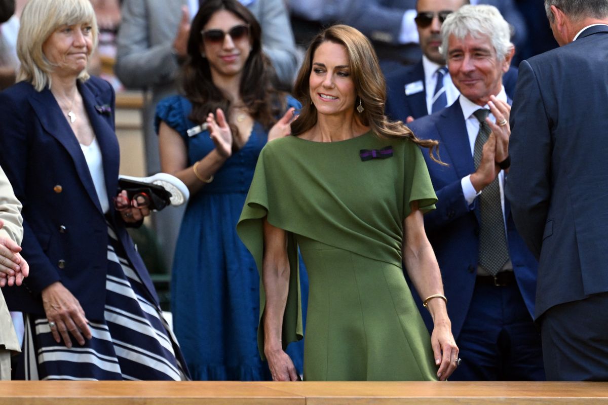 Katalin hercegnét állva tapasta a közönség Wimbledonban