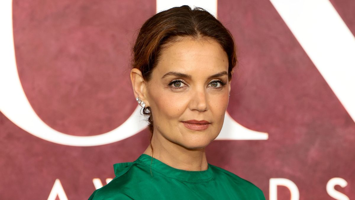 NEW YORK, NEW YORK - JUNE 08: Katie Holmes attends The 78th Annual Tony Awards at Radio City Music Hall on June 08, 2025 in New York City. (Photo by Dimitrios Kambouris/Getty Images for Tony Awards Productions)