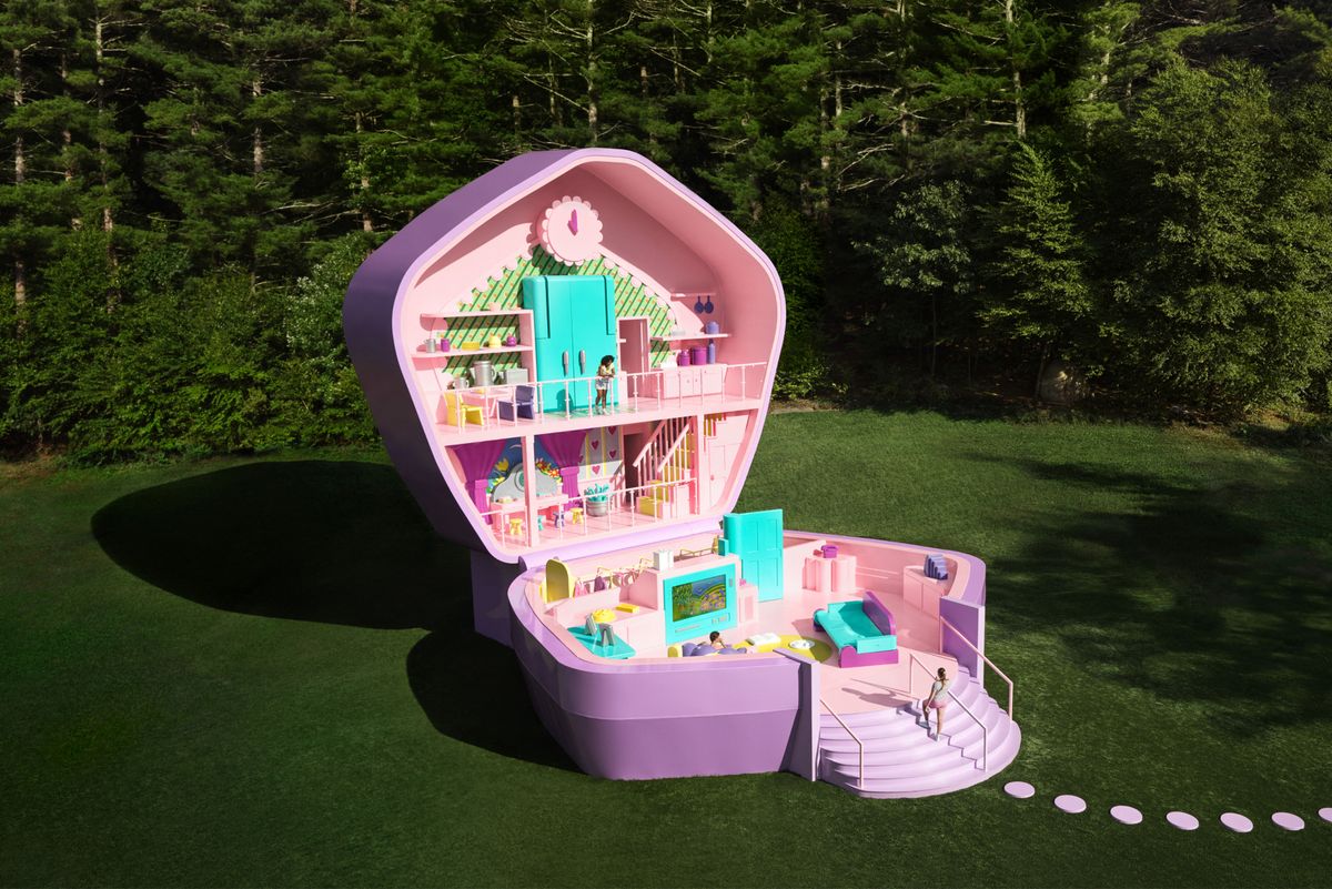 Pictures must credit: Kelsey McClellan / Airbnb Fans of tiny play doll Polly Pocket can relive their childhood — by staying in a giant recreation of her pack-away home. US maker Mattel is celebrating her 35th birthday with the supersized accommodation through Airbnb. The iconic ’90s-inspired house is being billed as ready for a slumber party. For the first time ever, fans can step into Polly’s world and explore her life-sized two-story home, complete with a retro fridge, a closet full of nostalgic fashion and surprises. Four guests at a time will be life-sized dolls at the house located in the town of Littleton, Massachusetts in the US. They will be able to snag one of the three one-night stays available from September 12 to 14 at $89 USD / €81 euros per person. Picture supplied by JLPPA