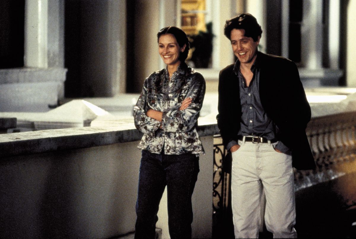 1999; Notting Hill. Original Film Title: Notting Hill, PICTURED: JULIA ROBERTS, HUGH GRANT, Composer: Trevor Jones, Director: Roger Michell, IN CAST: Hugh Grant, Julia Roberts, Hugh Bonneville, Rhys Ifans, Tim Mc Innery, Gina Mckee, James Dreyfus, Richard Mccabe, Emma Chambers