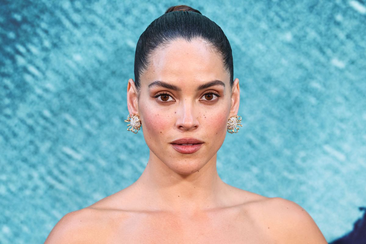 Adria Arjona 