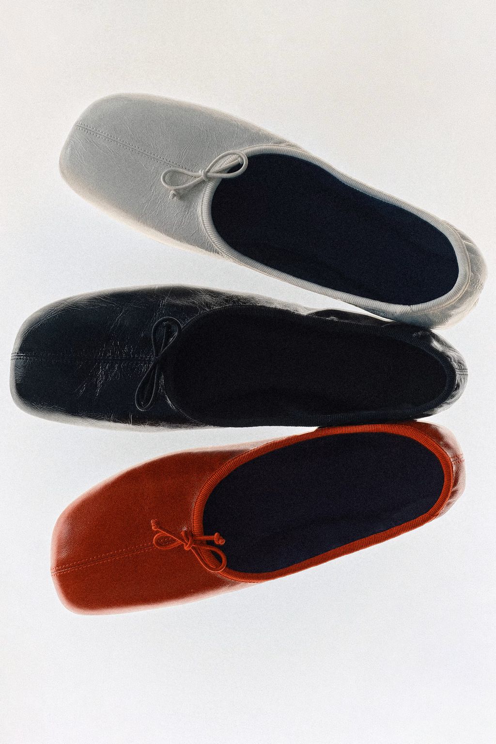 Bőr balerina több színben - H&M/COS 40.000 Ft