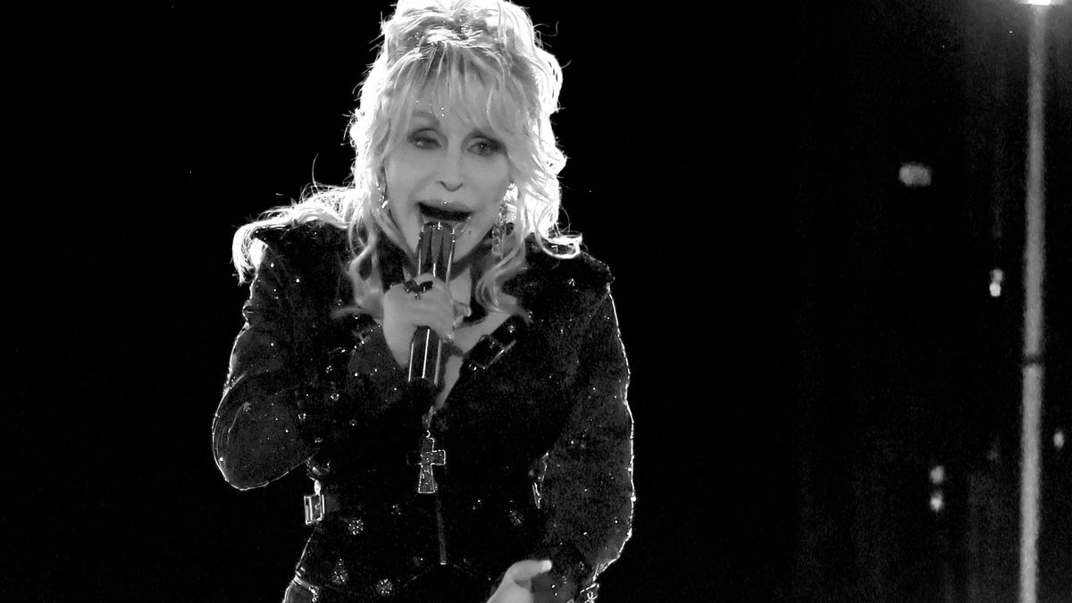 Dolly Parton titkolta betegségét.