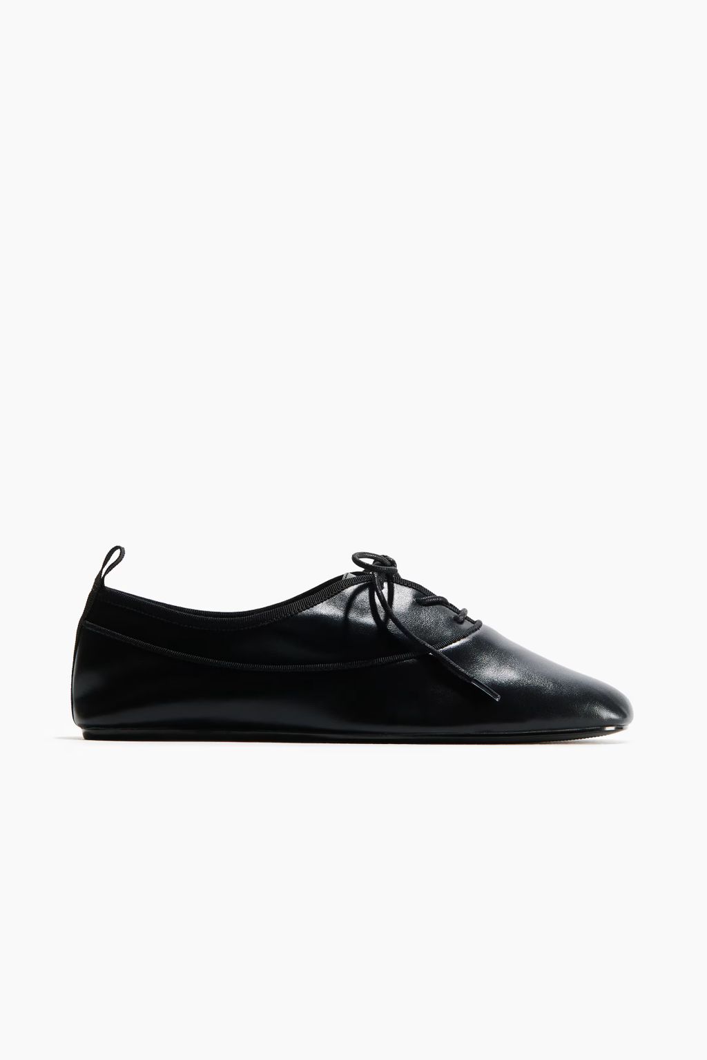 Fekete fűzős cipő - H&M 11.995 Ft