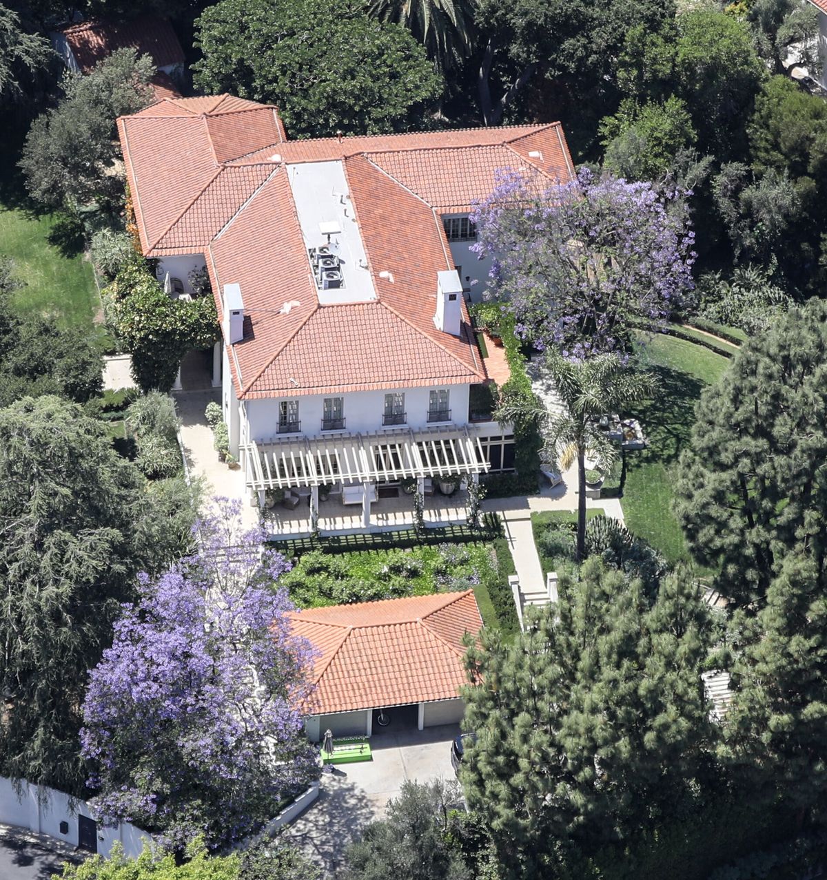 Angelina Jolie megvált luxusvillájától.