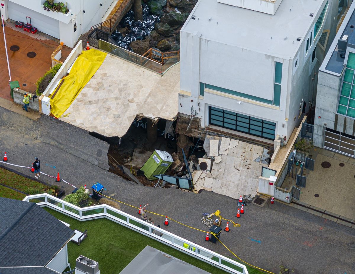 *EXCLUSIVE* Malibu, CA Nicolas Cage’s $10.5M Malibu beachfront mansion rocked by a massive SINKHOLE! The lavish property’s driveway has collapsed, leaving a huge crater just steps from the actor’s luxury coastal home. The dramatic damage raises fresh questions about the stability of the pricey beachfront estate. *UK Clients - Pictures Containing Children Please Pixelate Face Prior To Publication*,Image: 1132625195, License: Rights-managed, Restrictions: , Model Release: no , Pictured: Nicolas Cage