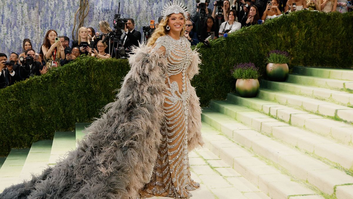 Beyoncé 45 éves lett: így nézett ki a 2026-os Met-gálán.