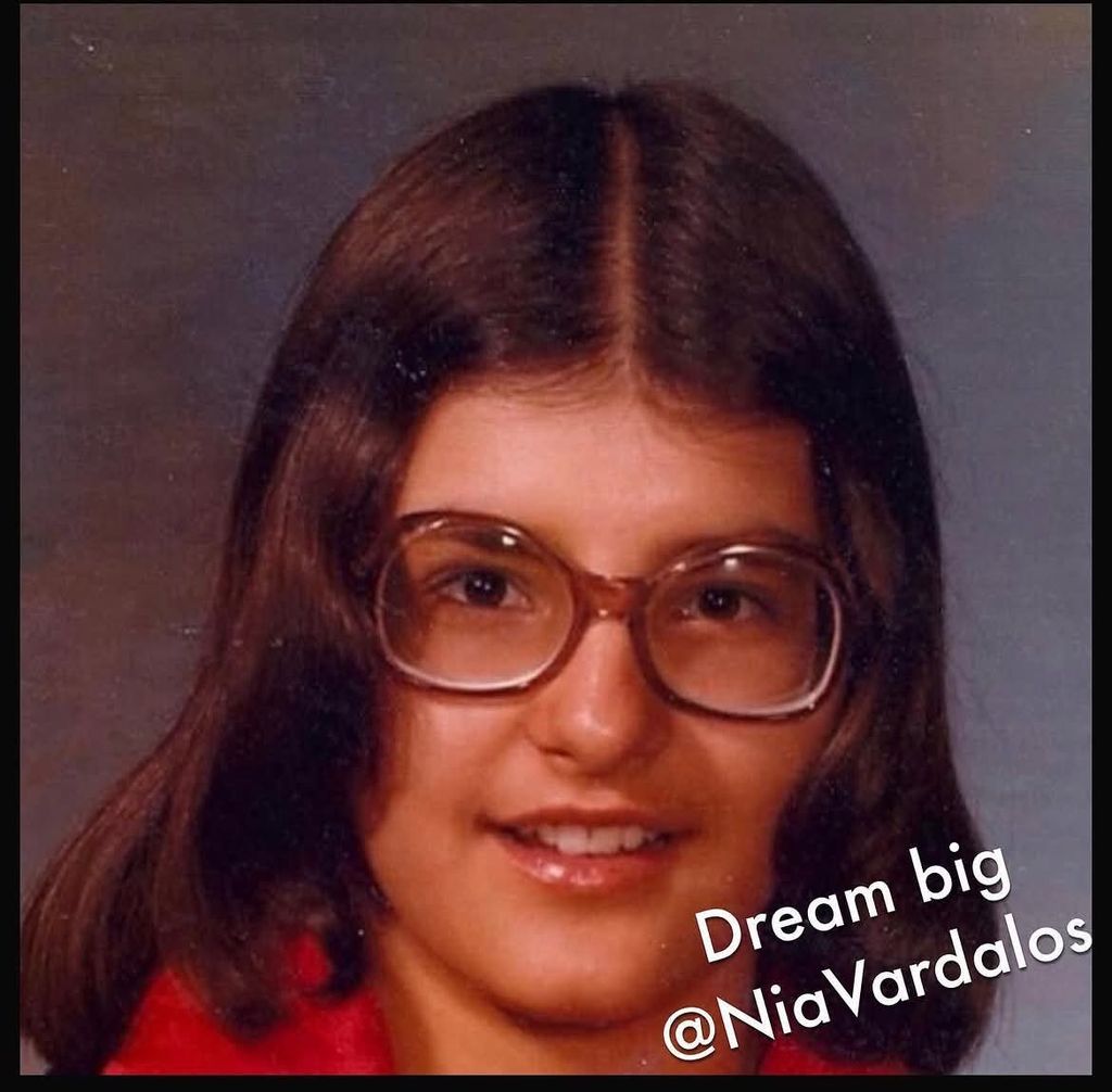 Nia Vardalos, a Bazi nagy görög lagzi sztárja gyerekként.