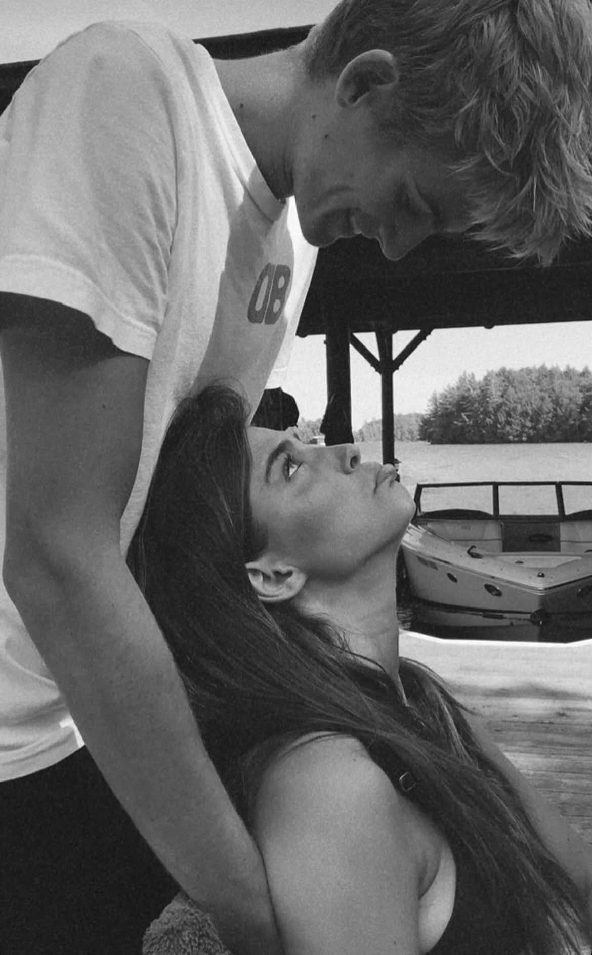 Charlotte D'Alessio Instagram-oldalán osztott meg fotókat Presley Gerberről.