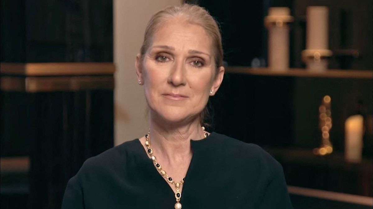 Céline Dion hatalmasatt esett a színpadon