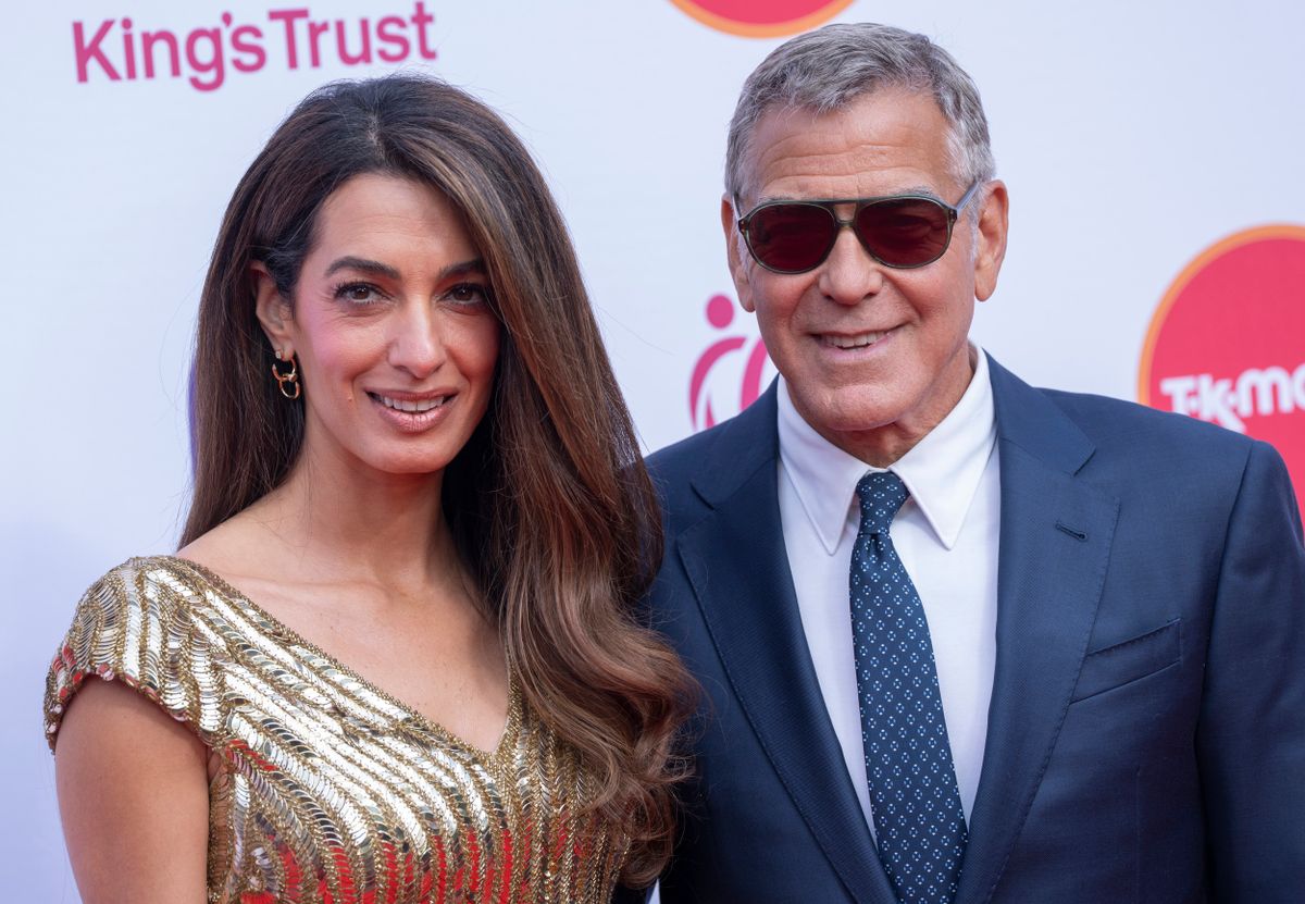 Egy fotó miatt felreppentek a pletykák arról, hogy Amal Clooney újra babát vár.