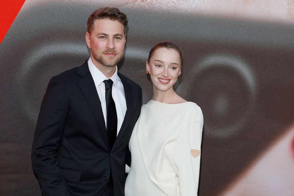 Phoebe Dynevor és Cameron Fuller összeházasodtak.