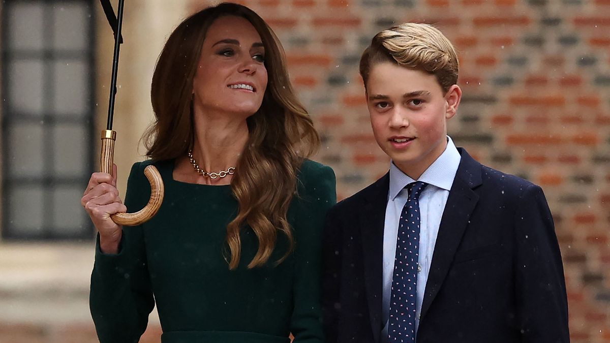 György herceget édesanyja, Katalin hercegné is elkísérte Etonba