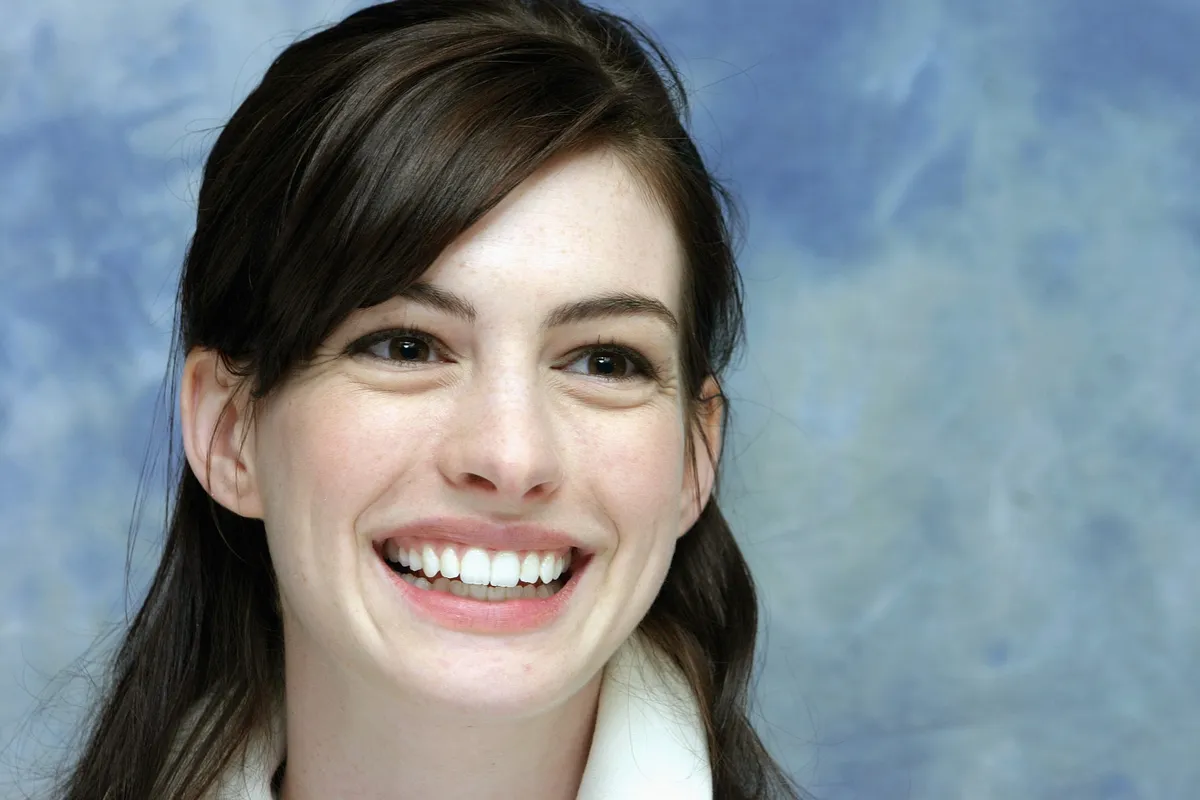 NEW YORK, NY - JUNE 16: Actress Anne Hathaway talks at the Regency Hotel on June 16, 2006 in New York, New York. (Photo by Piyal Hosain/Fotos International/Getty Images)