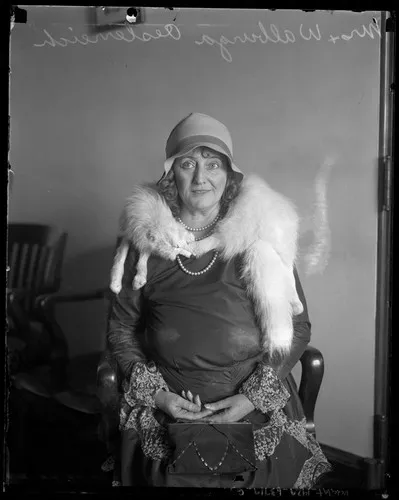 Dolly Oesterreich titka