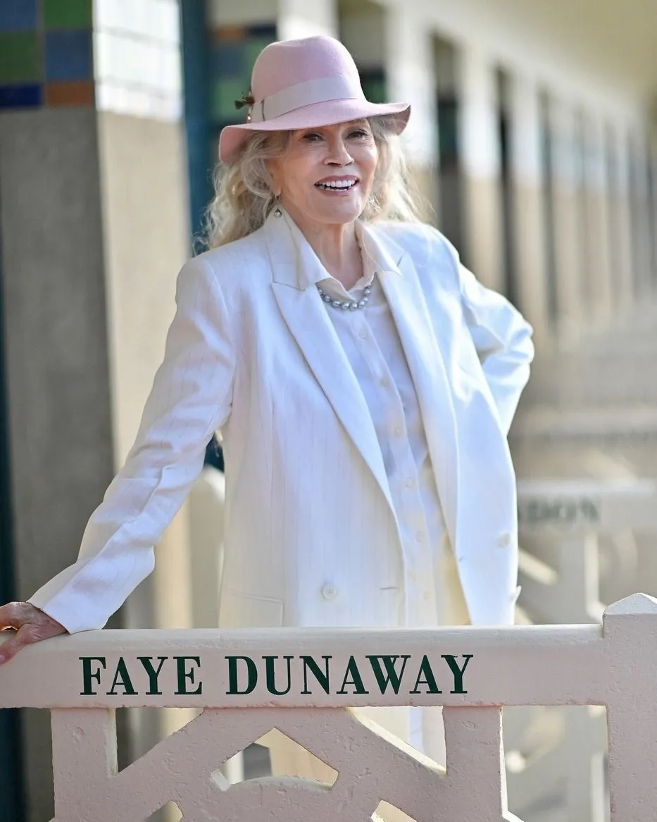 Faye Dunaway két év után tért vissza a nyilvánosság elé, új szerepet is vállalt
