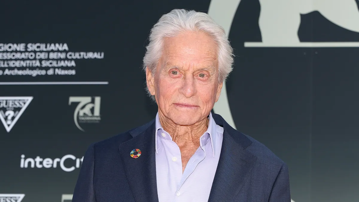 A pletykák szerint Michael Douglas a felesége ápolására szorul