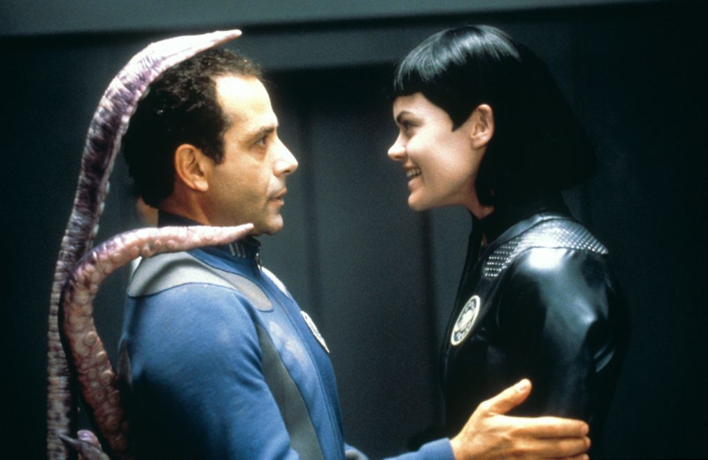 Tony Shalboub az 1998-as Galaxy Quest – Galaktitkos küldetés című filmben.