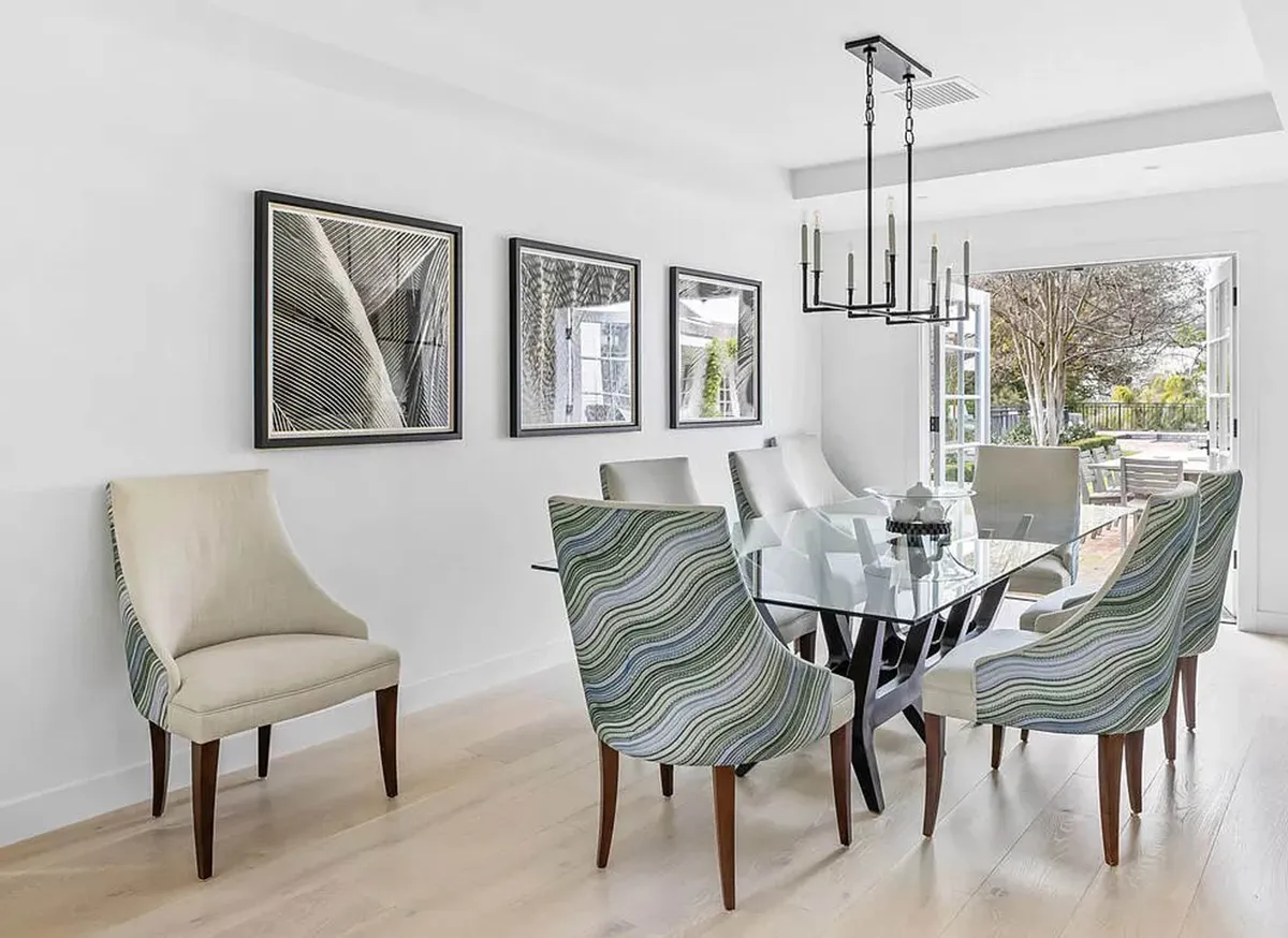 17-10-2022

Kate Upton and Justin Verlander have sold their home in Beverly Hills Post Office, Los Angeles to actor Timothee Chalamet for $11 million. With 5,521 square feet of living space, there are 4 bedrooms and 5 bathrooms. Special features include 1.55 acres of land, long, gated driveway, games room with a media centre, wet bar and temperature-controlled wine closet, pool and tennis court. Vin Diesel is their next-door neighbour. 

Pictured: Kate Upton and Justin Verlander's house,Image: 653686677, License: Rights-managed, Restrictions: ***
HANDOUT image or SOCIAL MEDIA IMAGE or FILMSTILL for EDITORIAL USE ONLY! * Please note: Fees charged by Profimedia are for the Profimedia's services only, and do not, nor are they intended to, convey to the user any ownership of Copyright or License in the material. Profimedia does not claim any ownership including but not limited to Copyright or License in the attached material. By publishing this material you (the user) expressly agree to indemnify and to hold Profimedia and its directors, shareholders and employees harmless from any loss, claims, damages, demands, expenses (including legal fees), or any causes of action or allegation against Profimedia arising out of or connected in any way with publication of the material. Profimedia does not claim any copyright or license in the attached materials. Any downloading fees charged by Profimedia are for Profimedia's services only. * Handling Fee Only 
***, Model Release: no
