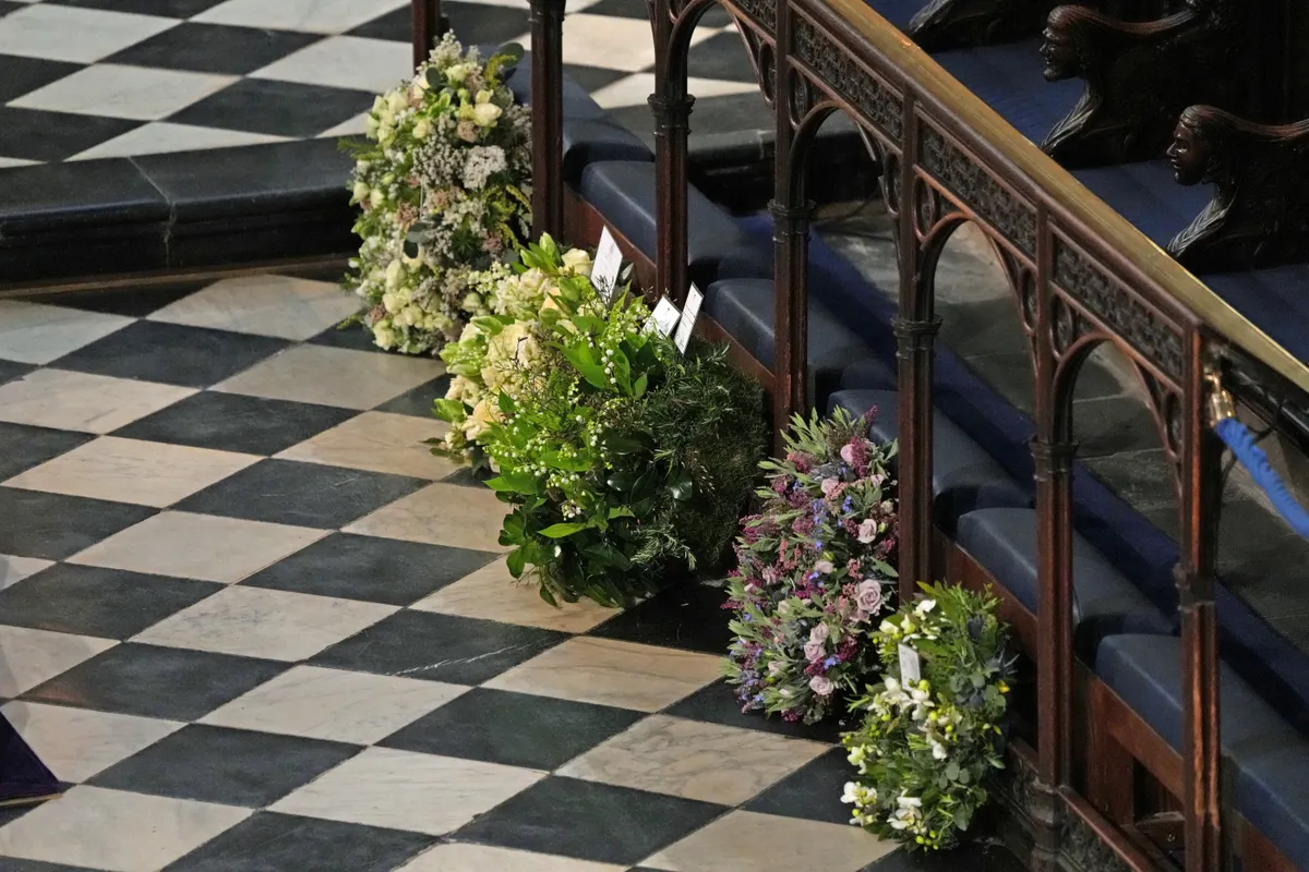 harry és meghan koszorúja