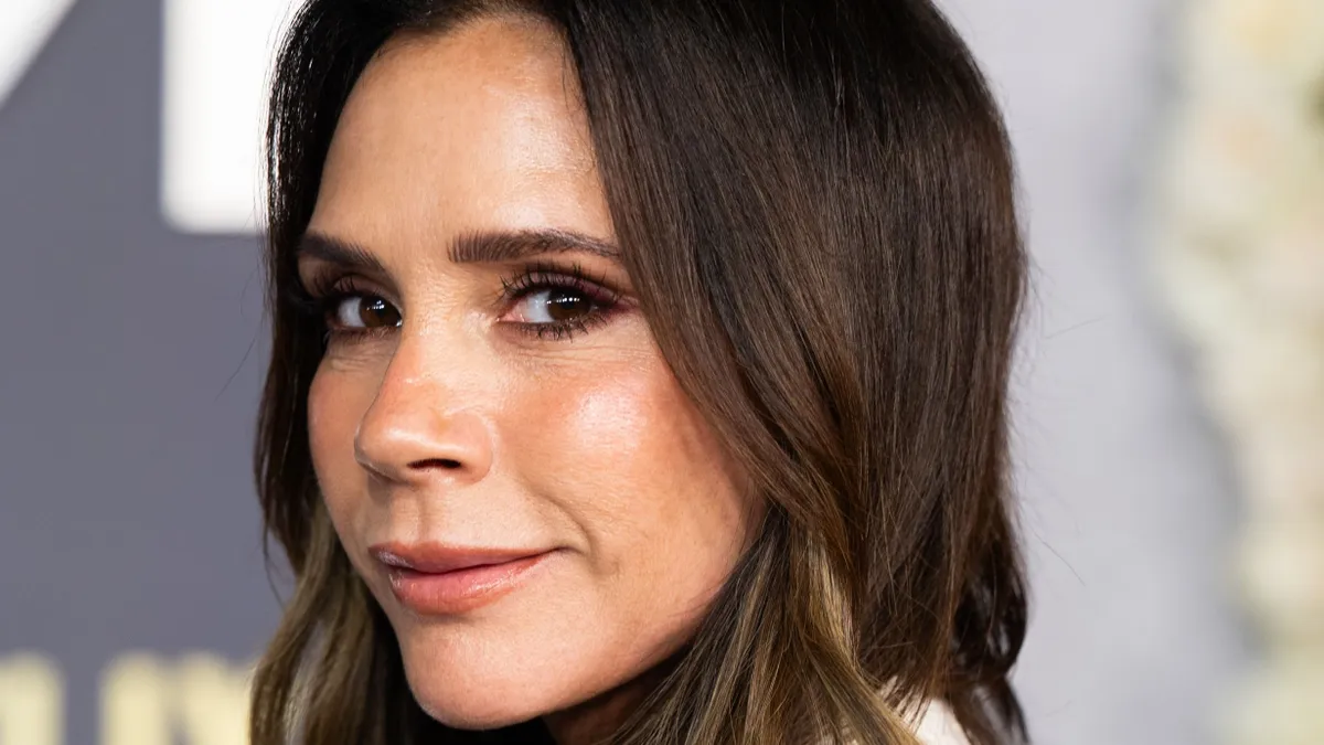 Victoria Beckham és ritkán látott öccse, Christian közös családi fotón