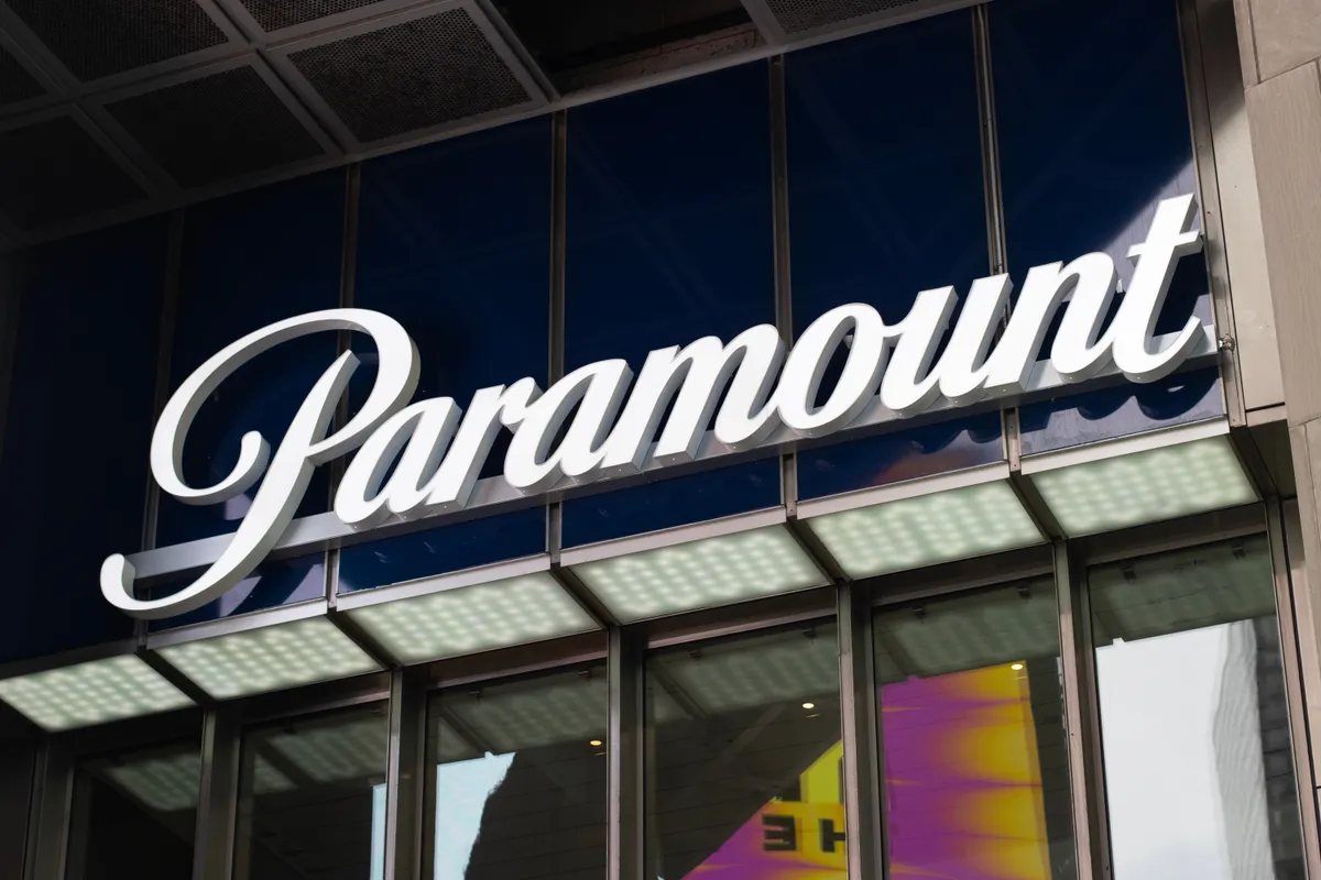 A Paramount studió bejárat. Cukor Adolf tiszteletbeli Oscar-díjat kapott.