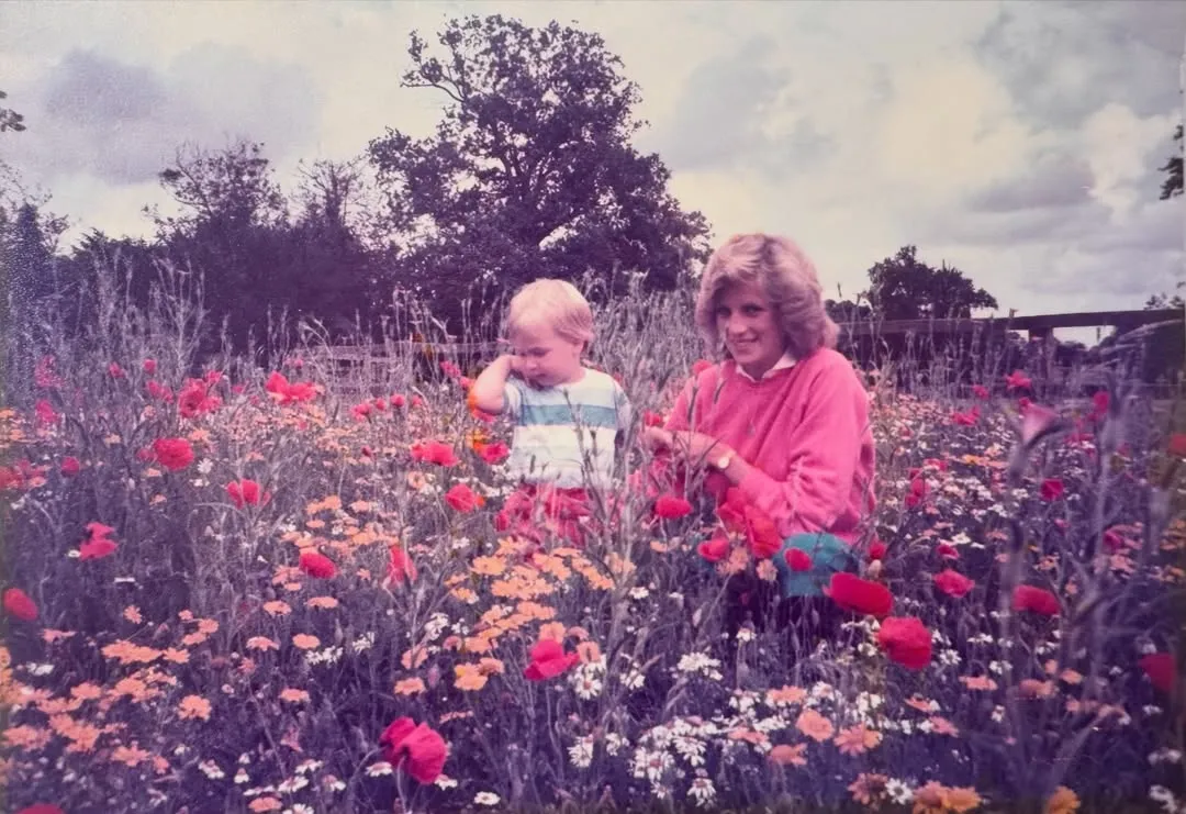 Diana hercegné és Vilmos herceg 1984-ben - Ezt a sosem látott fotót osztotta meg anyák napján Vilmos