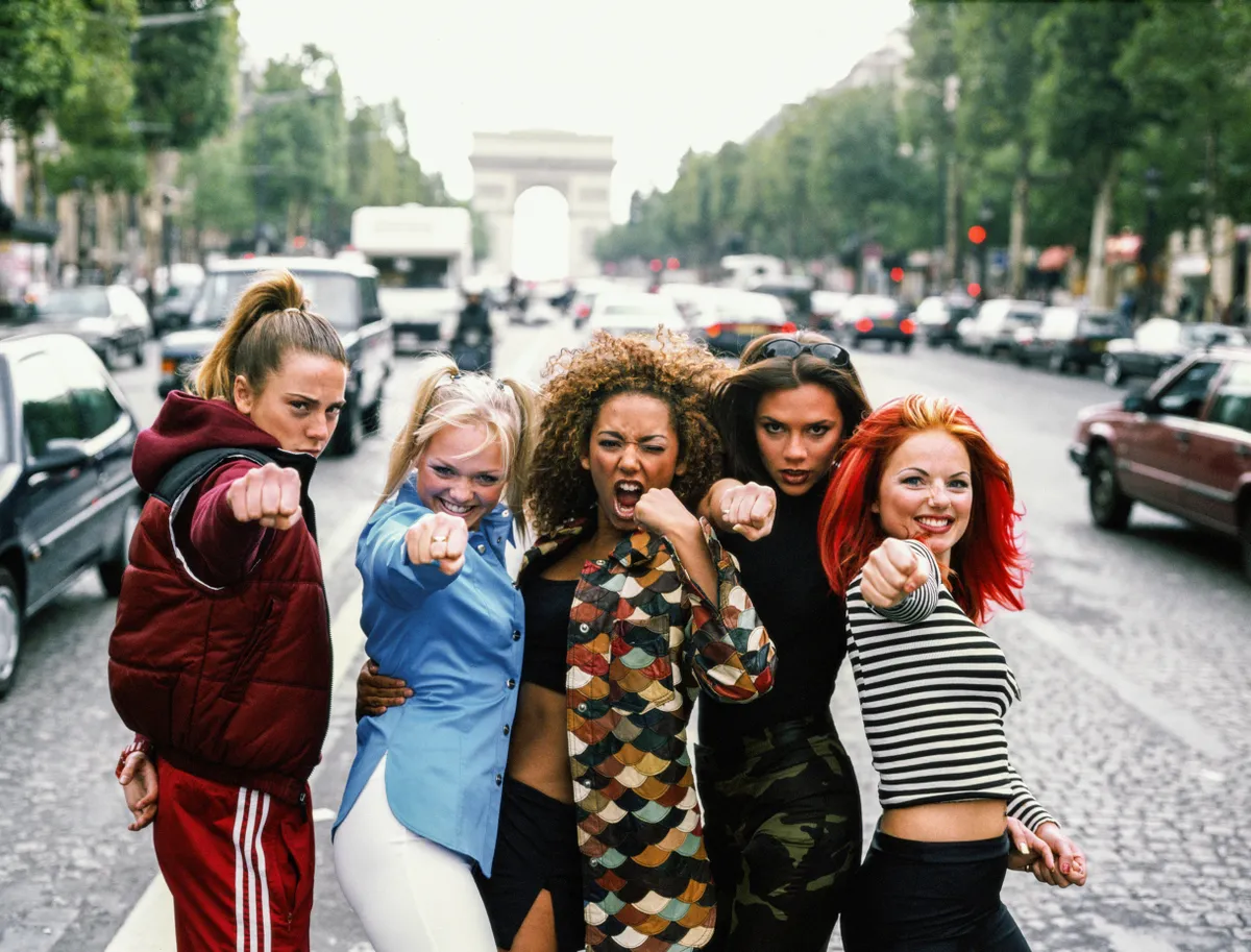 A Spice Girls 20 év elteltével újra a slágerlisták élén