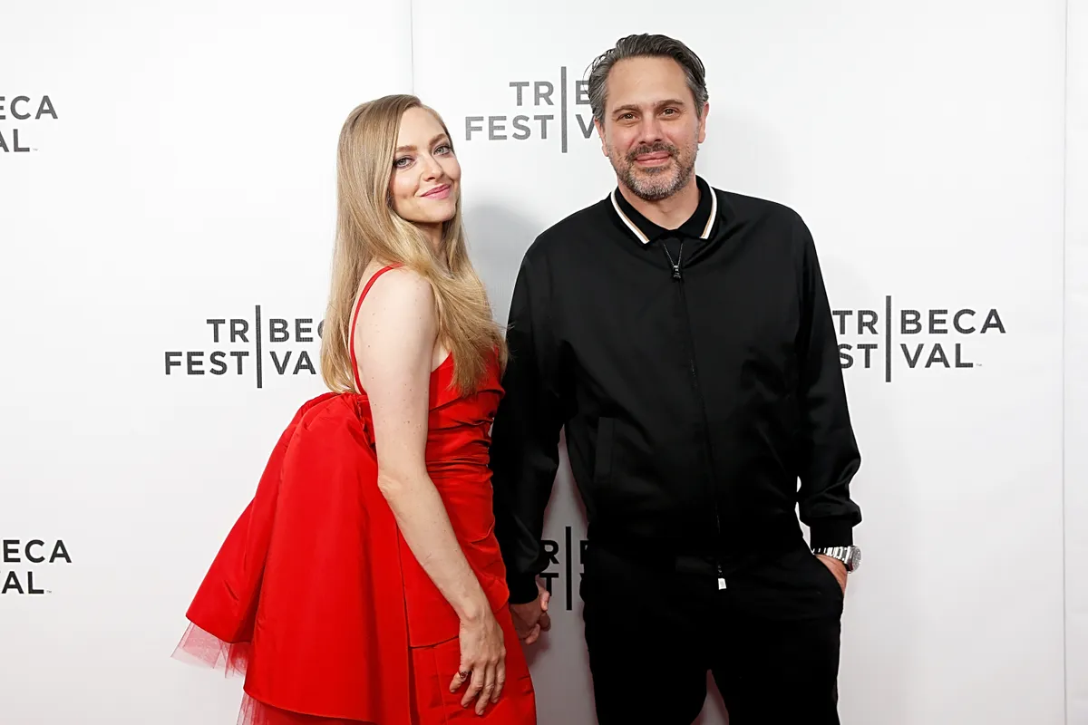 Amanda Seyfried és férje Thomas Sadoski
