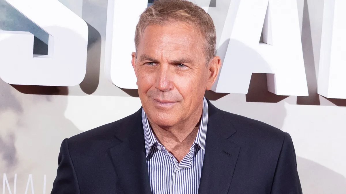 Kevin Costner nem volt hajlandó lerövidíteni Whitney Houston temetésére írt 17 perces gyászbeszédét