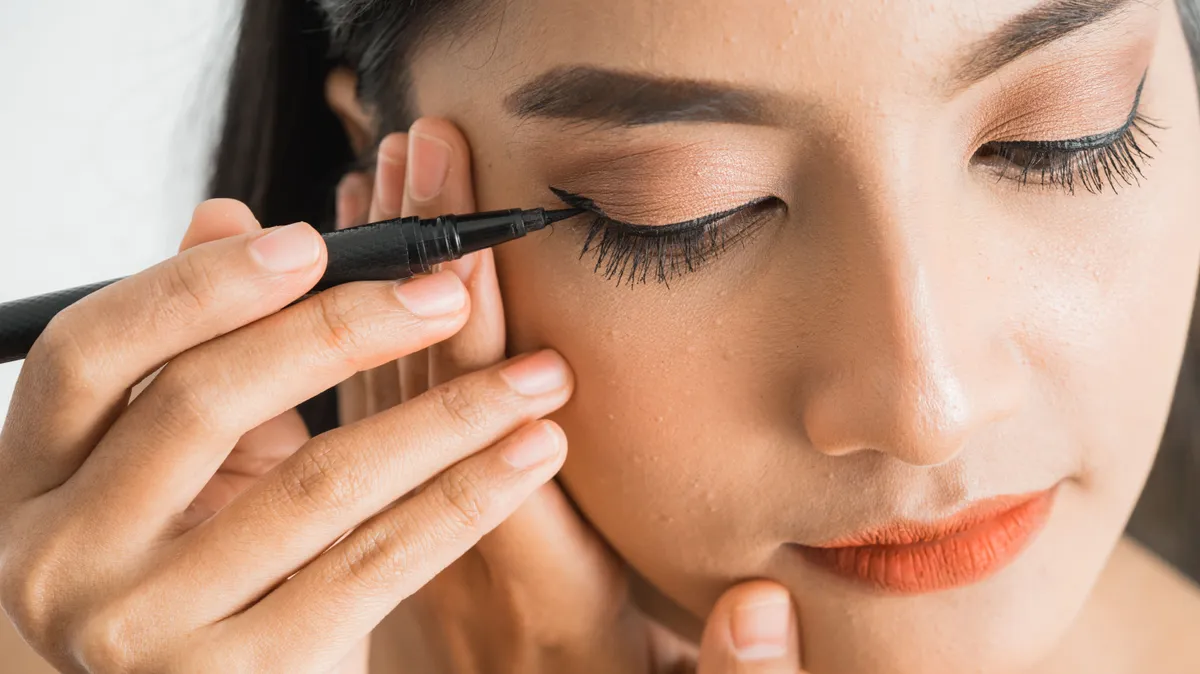 szemhéjtus, smink, szemceruza, eyeliner