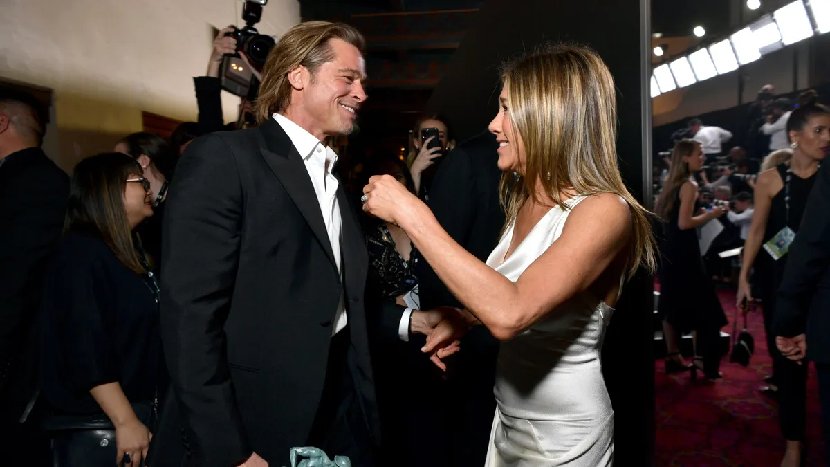 LOS ANGELES, CALIFORNIA - JANUARY 19: (EXCLUSIVE COVERAGE) Brad Pitt and Jennifer Aniston attend the 26th Annual Screen Actors Guild Awards at The Shrine Auditorium on January 19, 2020 in Los Angeles, California. 721313 (Photo by Emma McIntyre/Getty Images for Turner)