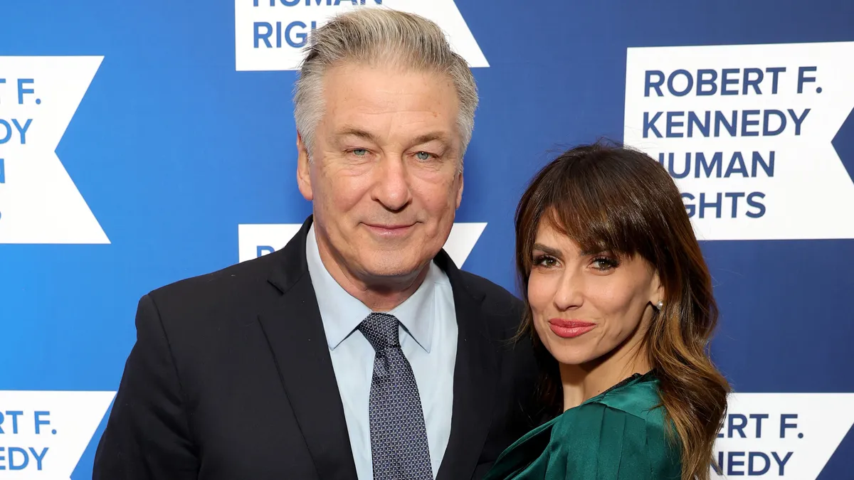 Alec Baldwin, rátámadt egy paparazzóra