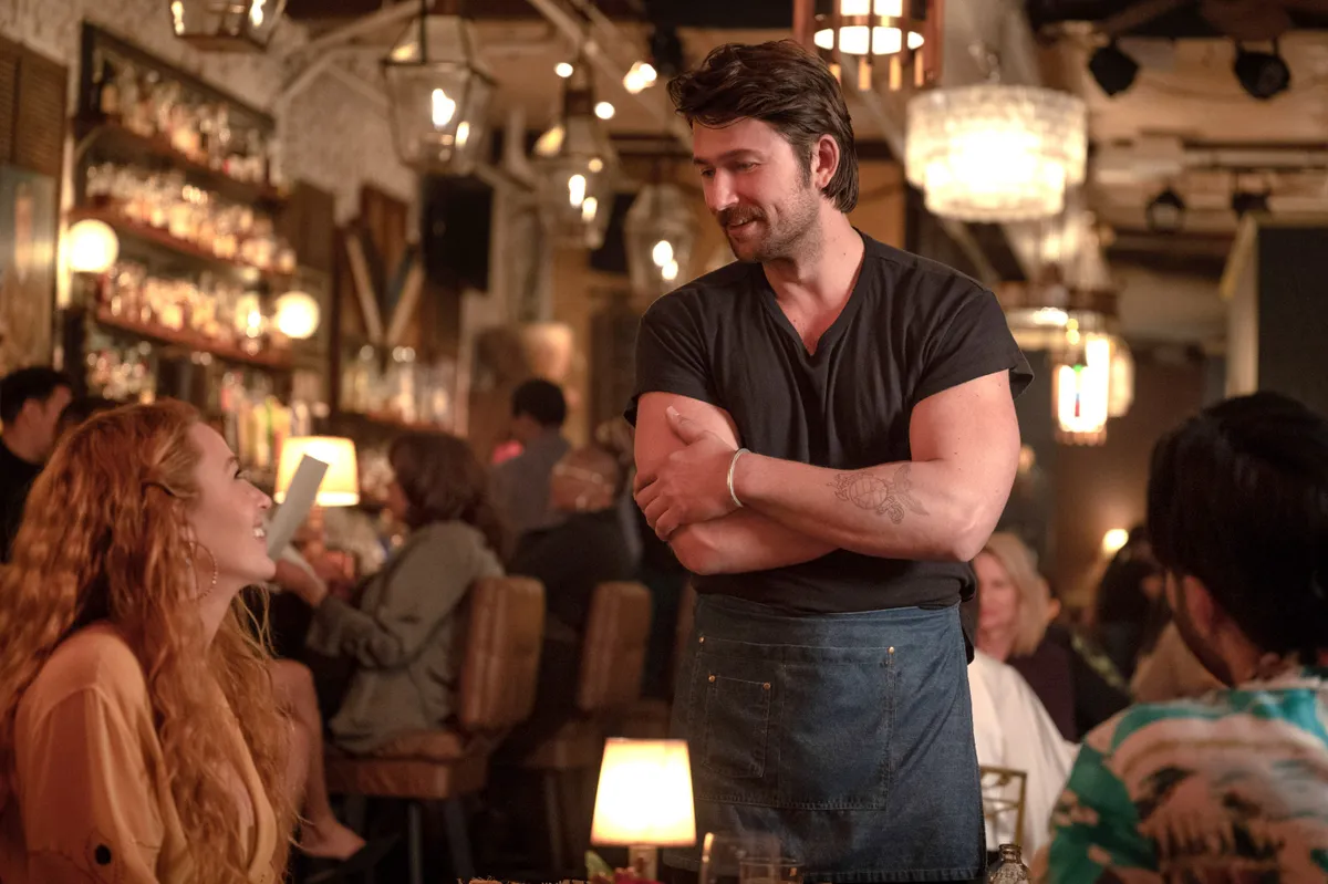 Velünk véget ér, Brandon Sklear és Blake Lively