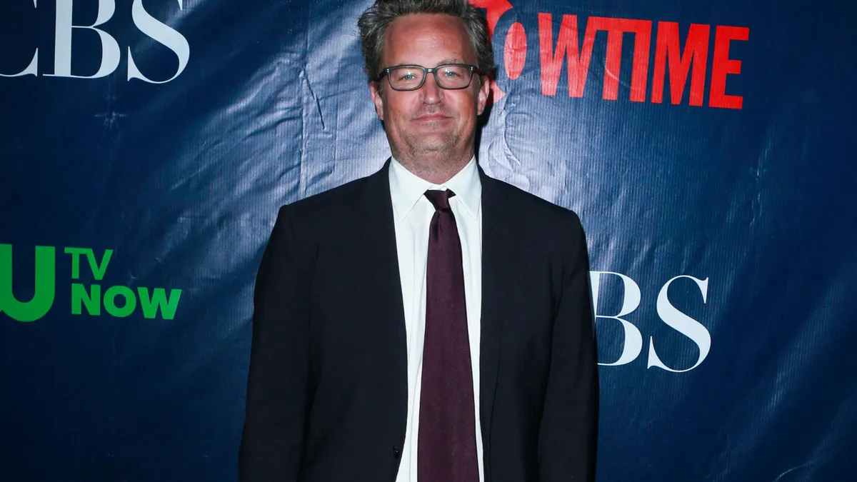 Ozzy Osbourne visszaemlékezéseiből kiderült: Matthew Perry a rocksztár segítségét kérte a leszokáshoz