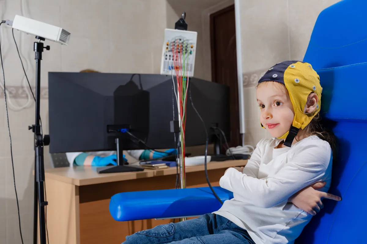 gyerek, epilepszia orvosi vizsgálat, EEG,