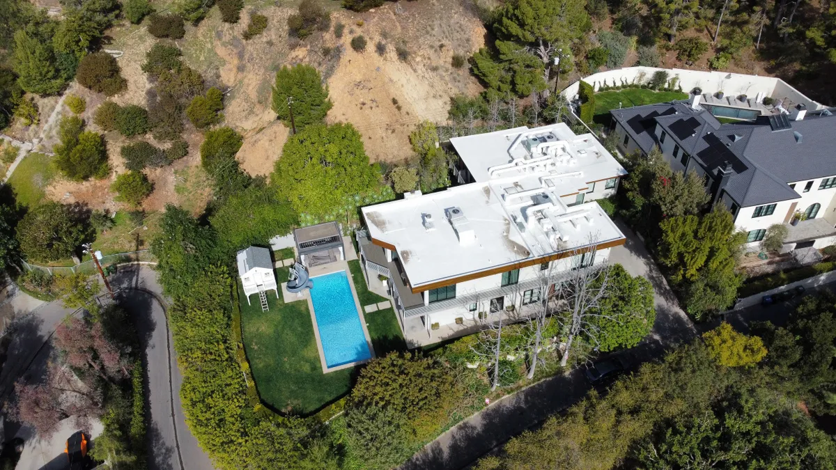 02/19/2025 GENERAL VIEW: Nicole Kidman and Keith Urban's Beverly Hills mansion has reportedly been burglarized. The 5 bed, 4.25 bath, 3,977 sq ft home was purchased by the A-list couple in 2008 for $4,795,000. 

sales@theimagedirect.com Please byline:TheImageDirect.com

*EXCLUSIVE PLEASE EMAIL sales@theimagedirect.com FOR FEES BEFORE USE