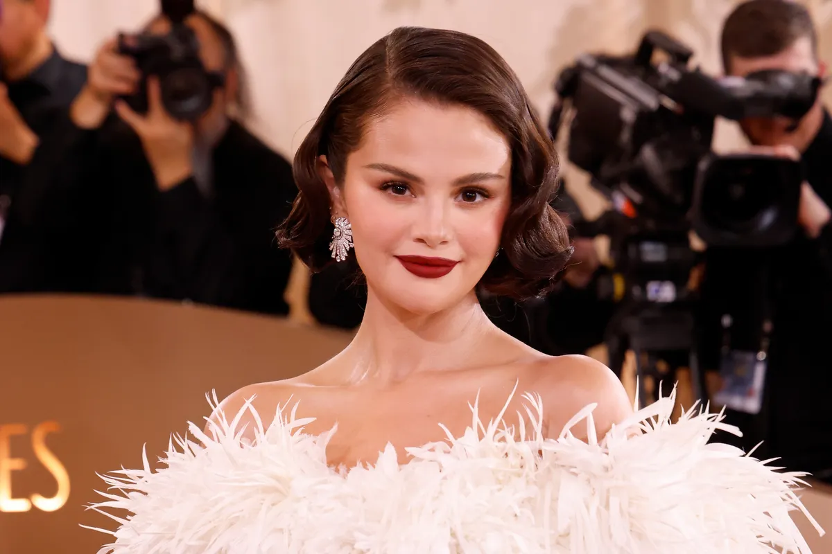 BEVERLY HILLS, CALIFORNIA - JANUARY 11: (FOR EDITORIAL USE ONLY) Selena Gomez attends the 83rd annual Golden Globe Awards at The Beverly Hilton on January 11, 2026 in Beverly Hills, California. (Photo by Taylor Hill/FilmMagic)
