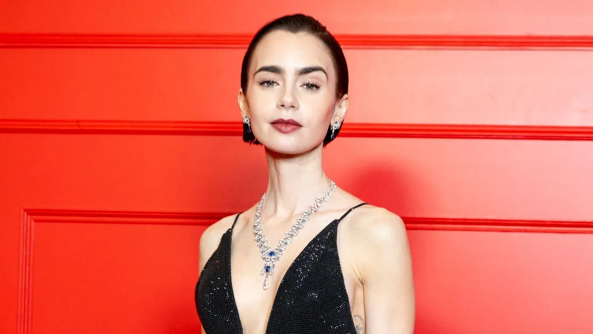 Lily Collins ellopott jegygyűrűje visszakerült jogos tulajdonosához