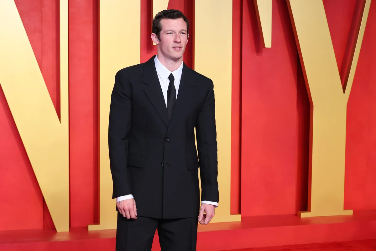 Callum Turner-t tartják a rajongók a tökéletes választásnak James Bond szerepére