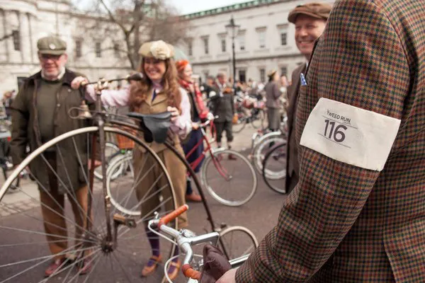 Forrás: Facebook/Tweed Run Forrás: Facebook/Tweed Run