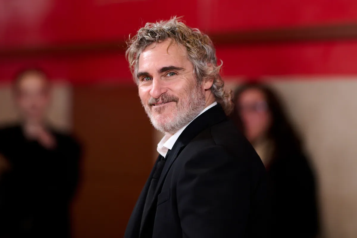 Joaquin Phoenix 51 éves lett.