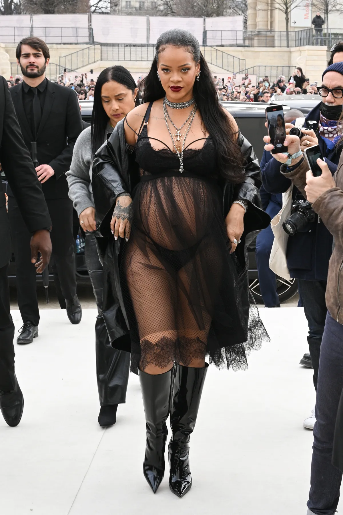 rihanna hálóing