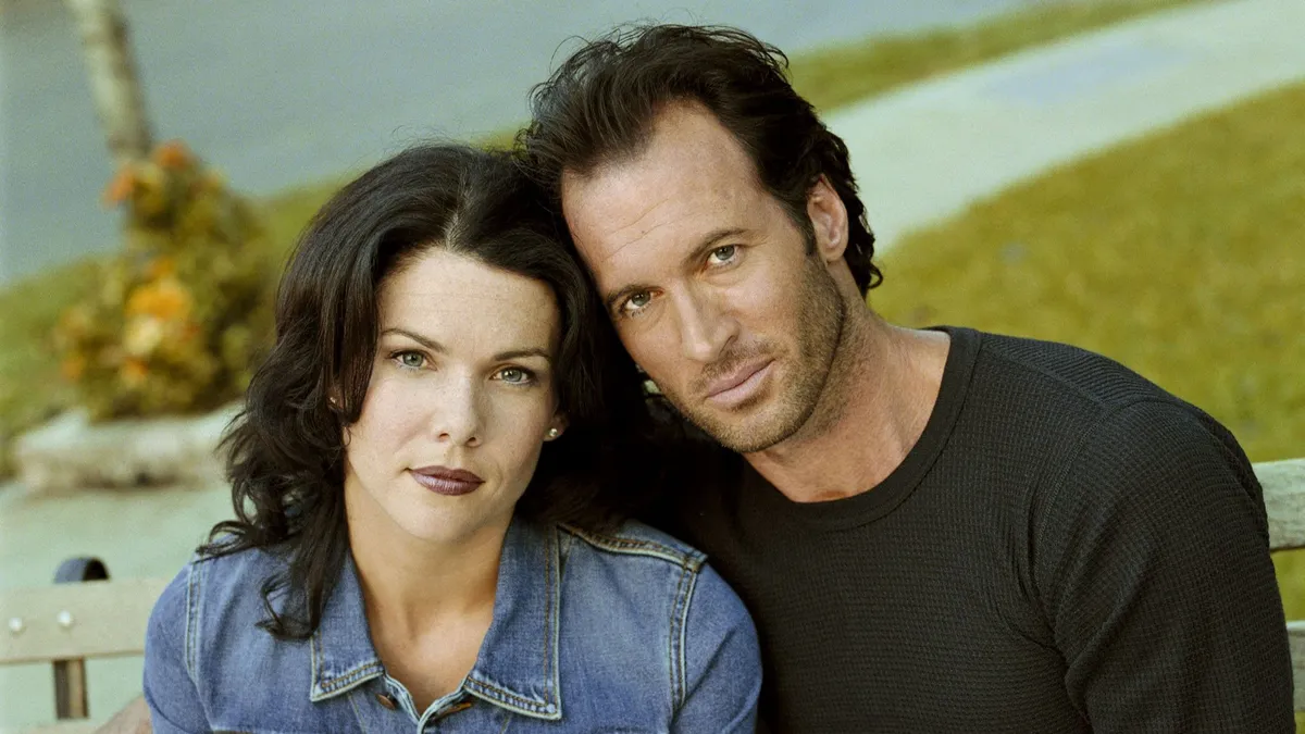 Lorelai Gilmore és Luke a Szívek szállodája sorozatból.