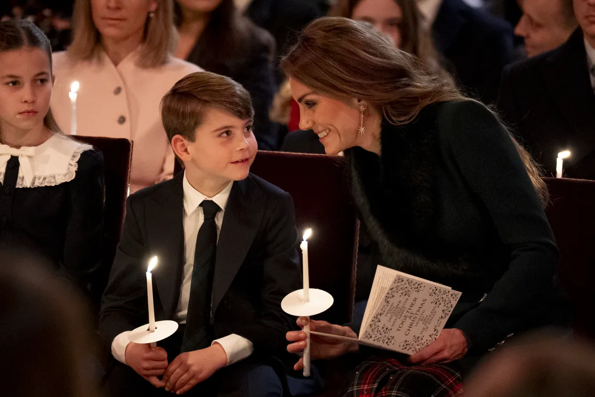 Katalin hercegné és Lajos herceg a karácsonyi szentmisén