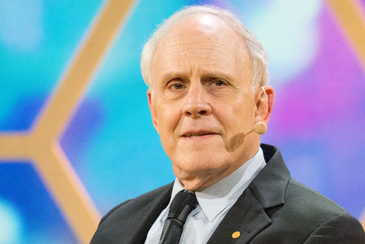 A Nobel-díjas fizikus megmondta, mikor fog kihalni az emberiség