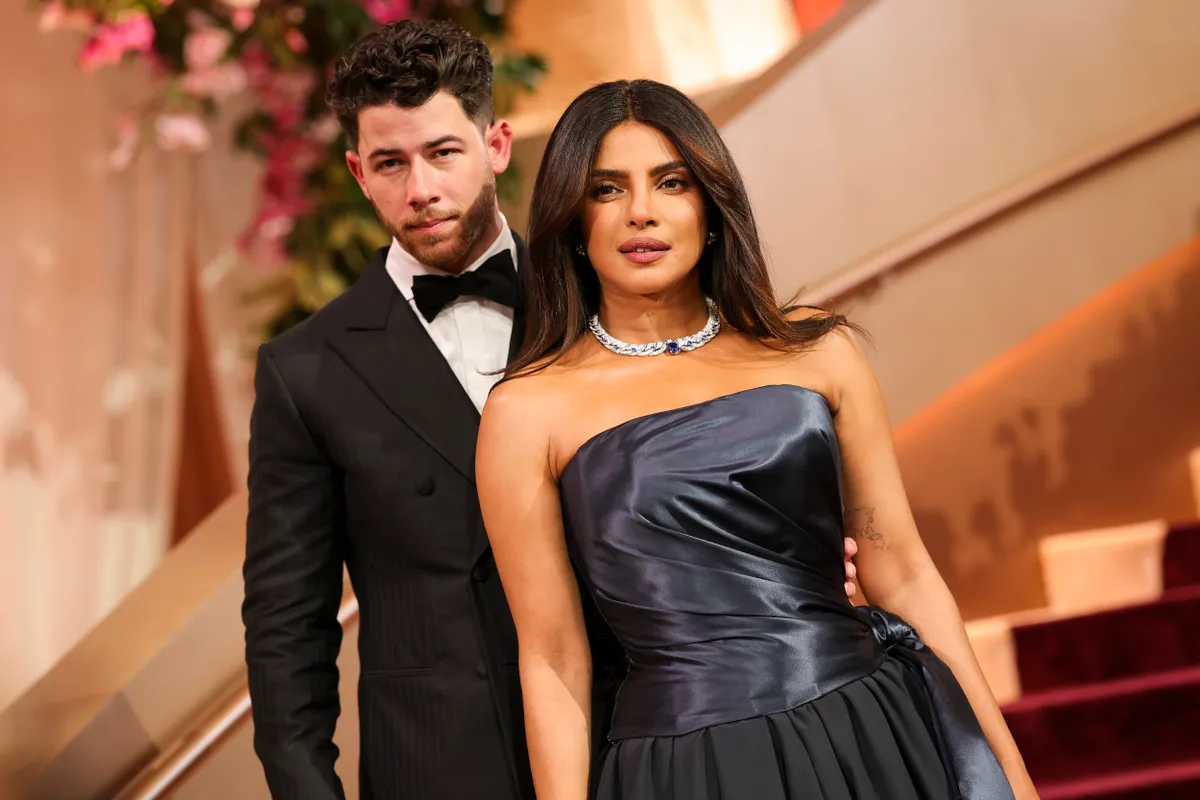 Nick Jonas őszintén beszélt kislánya születésének körülményeiről.