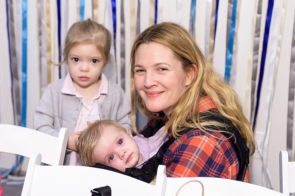 Drew Barrymore 2 gyermekével.