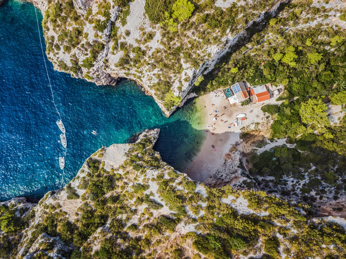 Stiniva strand, Vis-sziget