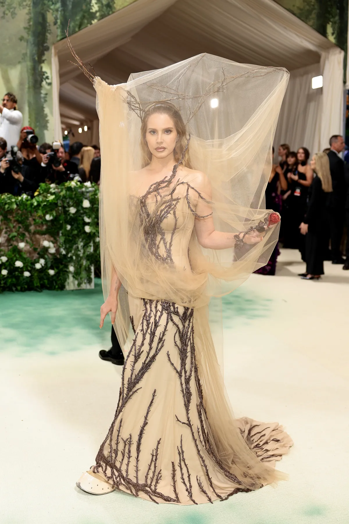 lana del rey met-gála 2024